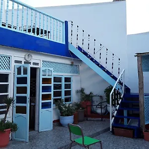 White And Blue بيت شباب